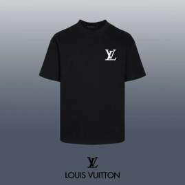 Picture of Louis Vuitton T Shirts Short _SKULVXS-Lsxtx337044